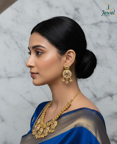 Regal Jadau Kundan necklace