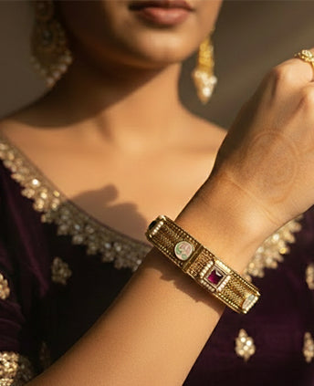 Noor Mahal Kundan Bangles