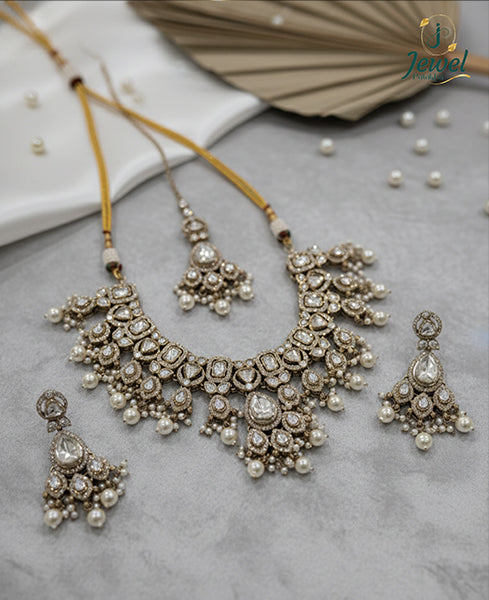 Chandrakala Jadau Kundan Necklace Set