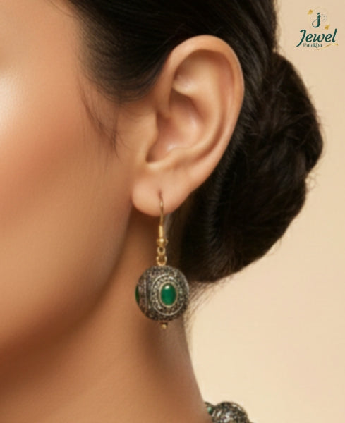 Emerald Aura Beaded Necklace