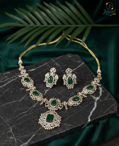Emerald Heirloom Kundan Necklace Set