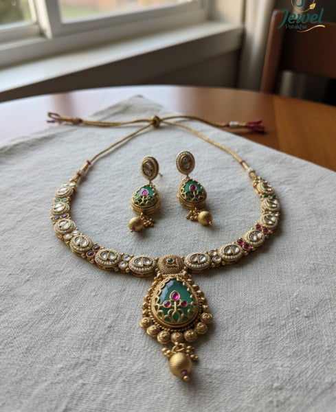 Emerald Kundan Heritage Necklace Set
