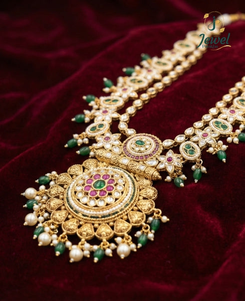 Evara Royal Kundan Statement Set