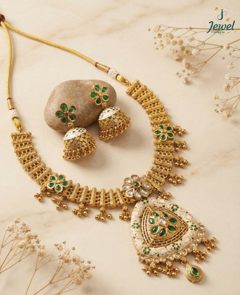 Harita Kamal Antique Necklace Set