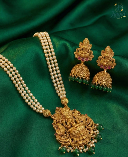 Lakshmi Vaibhav Temple Pearl Necklace Set