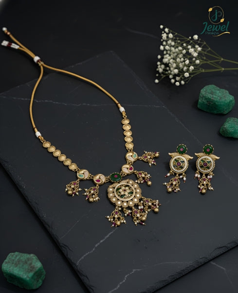 Vanika Heritage Kundan Necklace Set