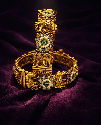 Rajwadi Floral Kundan Bangles