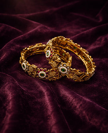 Rajwadi Floral Kundan Bangles